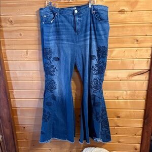 Torrid Festi Blue Floral bell bottom Jeans